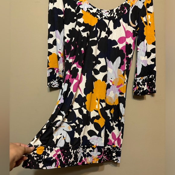 DIANE VON FURSTENBERG 100% Silk Floral Dress - Picture 3 of 10